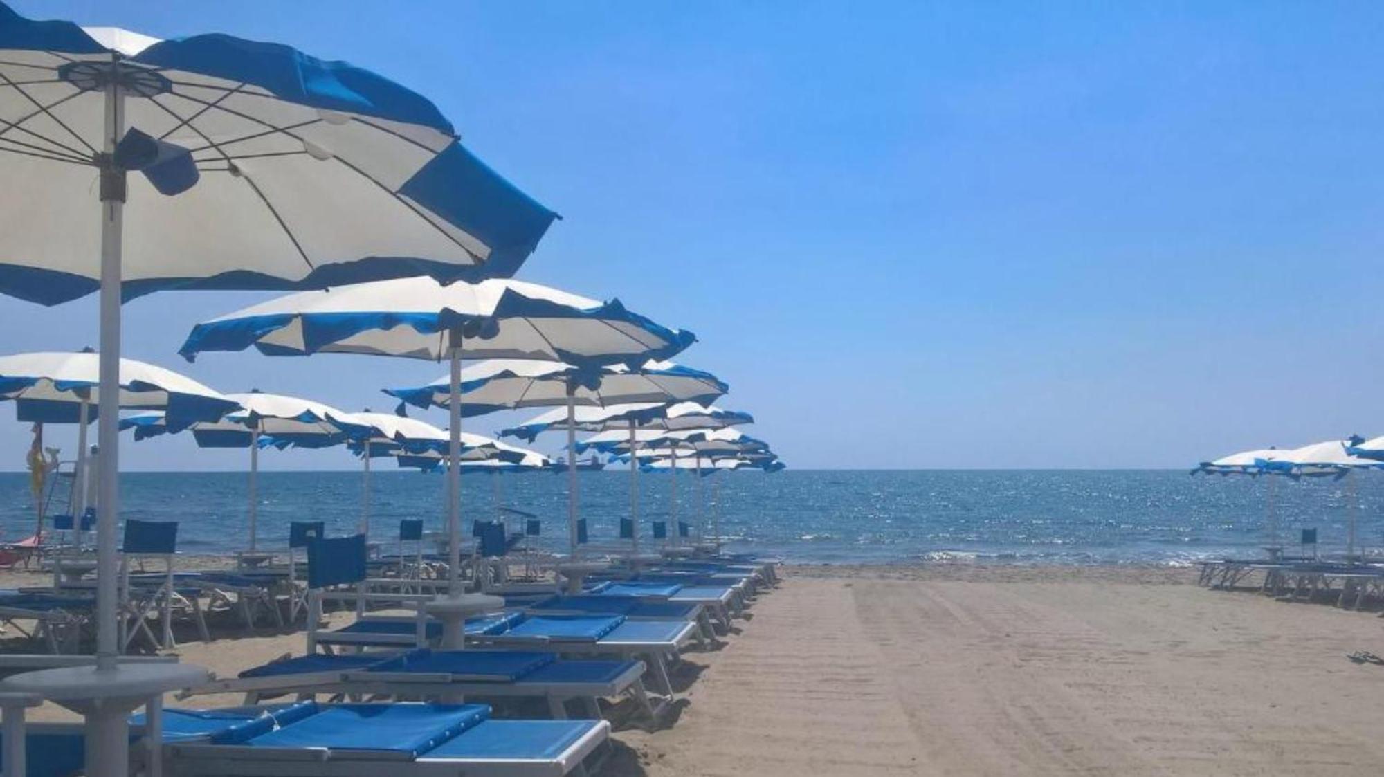 Bed And Breakfast Bagno Venezia Marina Di Carrara Ngoại thất bức ảnh