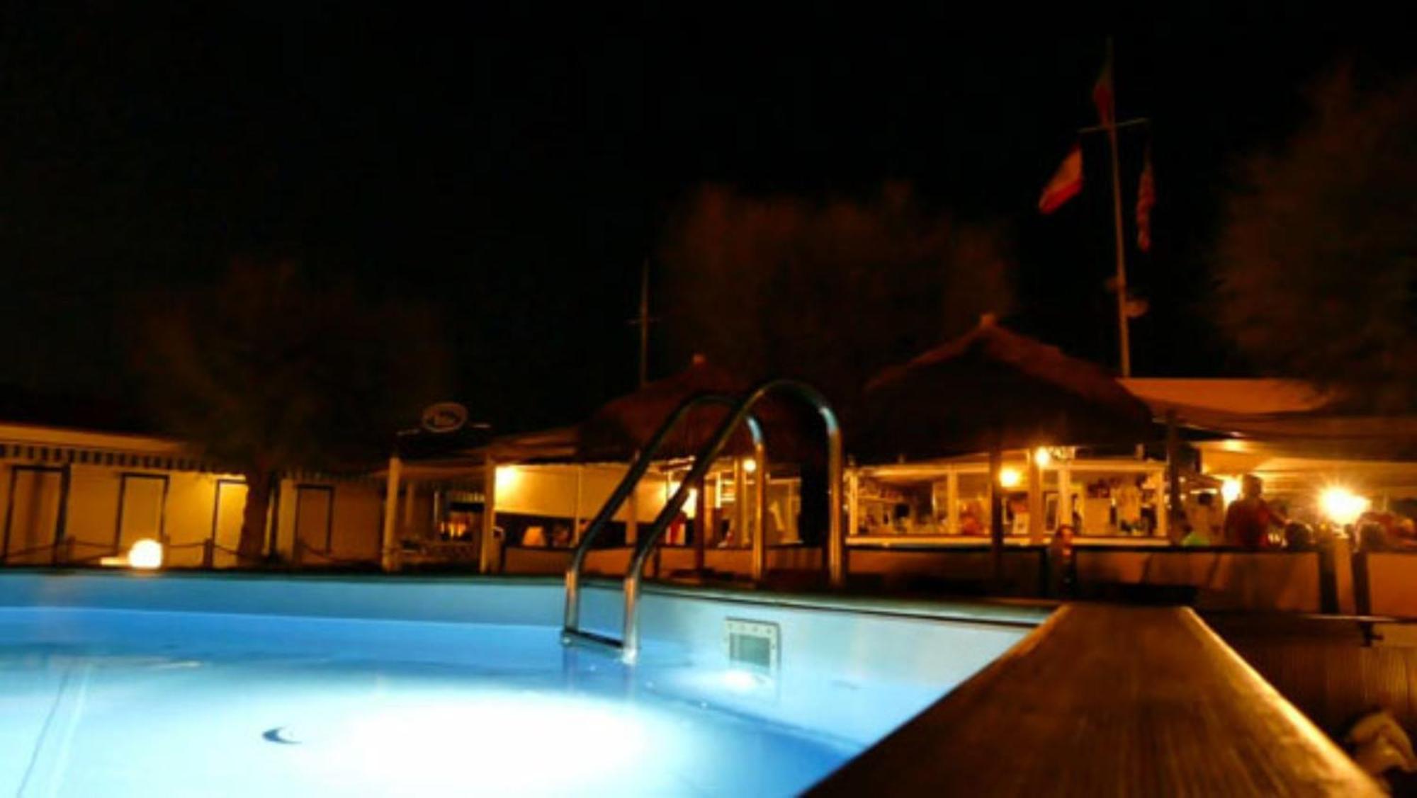 Bed And Breakfast Bagno Venezia Marina Di Carrara Ngoại thất bức ảnh