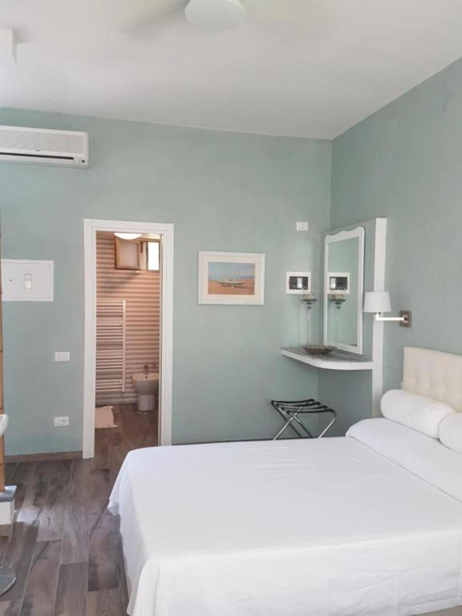 Bed And Breakfast Bagno Venezia Marina Di Carrara Ngoại thất bức ảnh